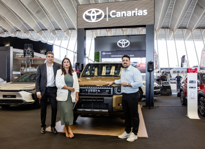 Toyota Canarias presenta el nuevo Land Cruisier y el GR Yaris en la Feria del Automóvil de Tenerife. 